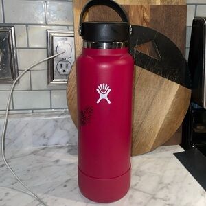 HYDROFLASK 40 OZ with limited edition design -